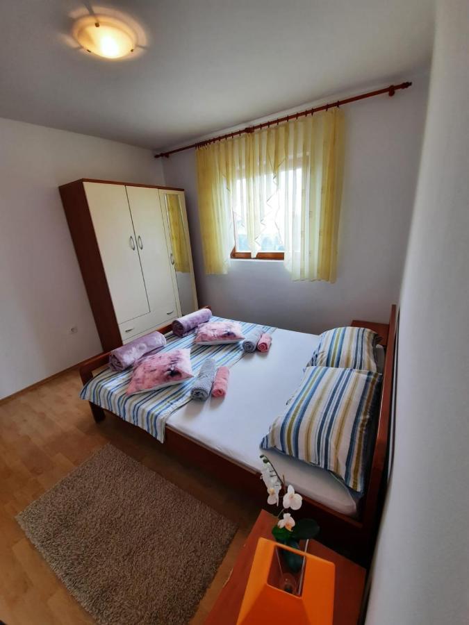 Anita Apartment Vir Exterior foto